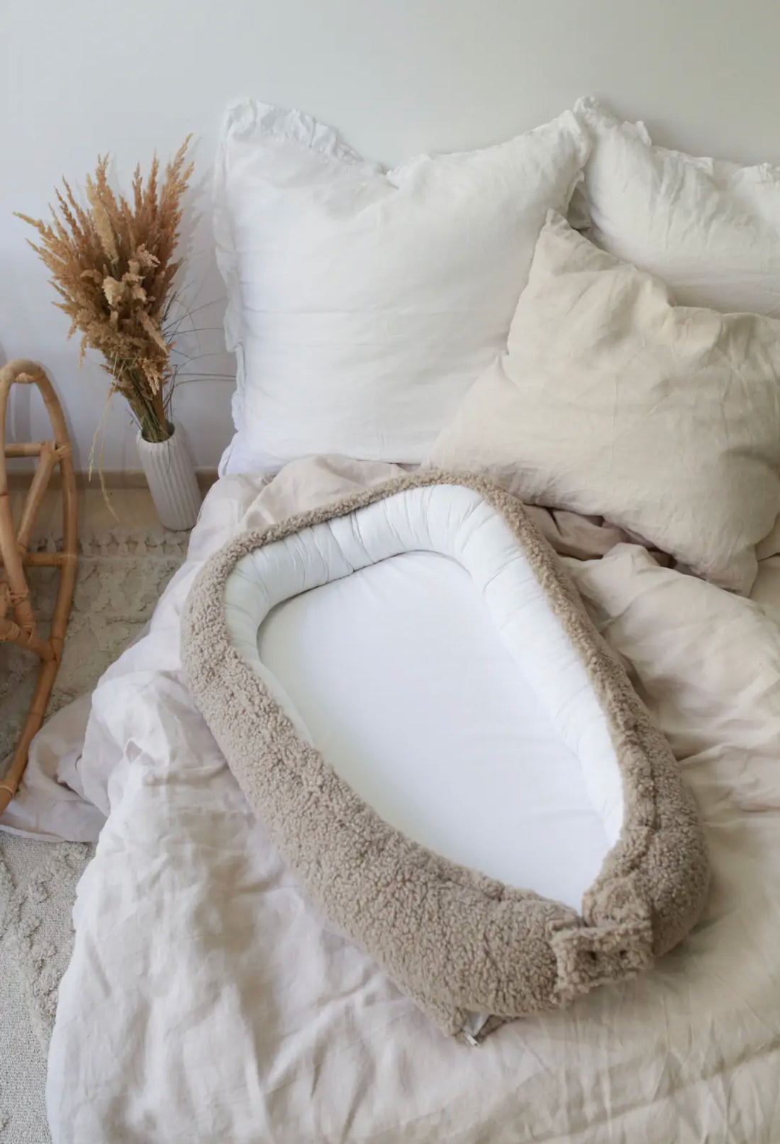 SAMPLE - Teddy Baby Nest
